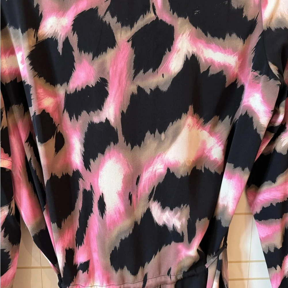DVF Pattern Dress - Picture 5 of 9